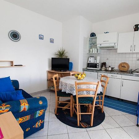 Apartment Karla 布里比尔 外观 照片