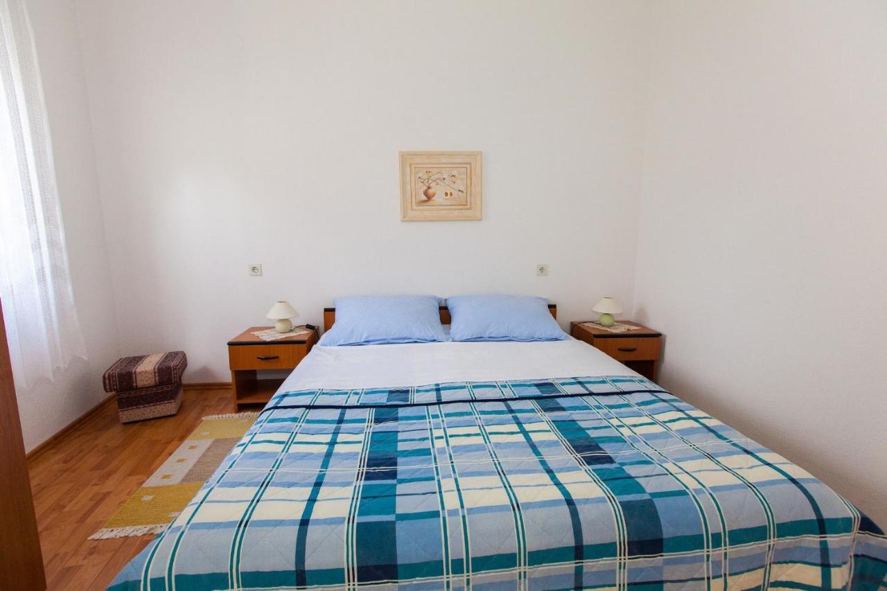 Apartment Karla 布里比尔 外观 照片