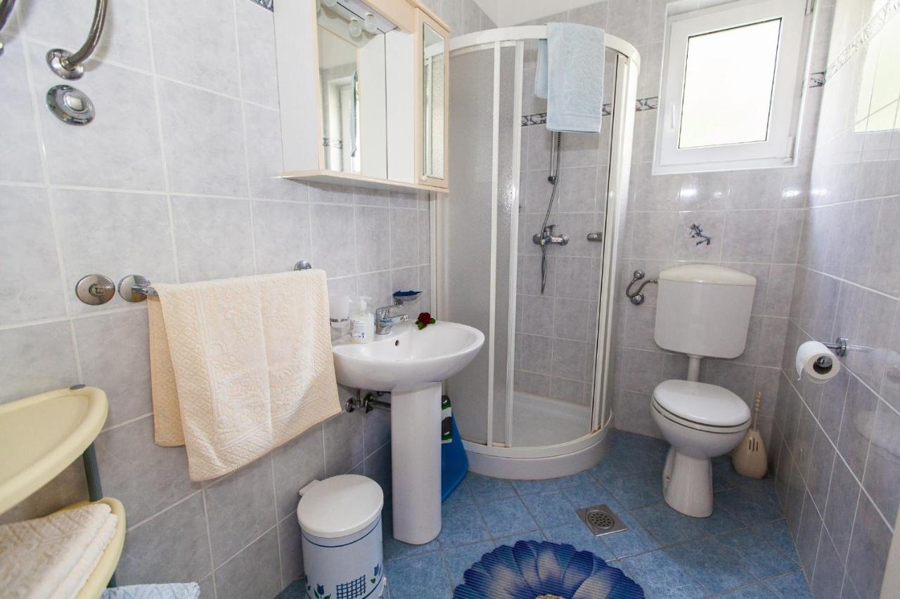 Apartment Karla 布里比尔 外观 照片